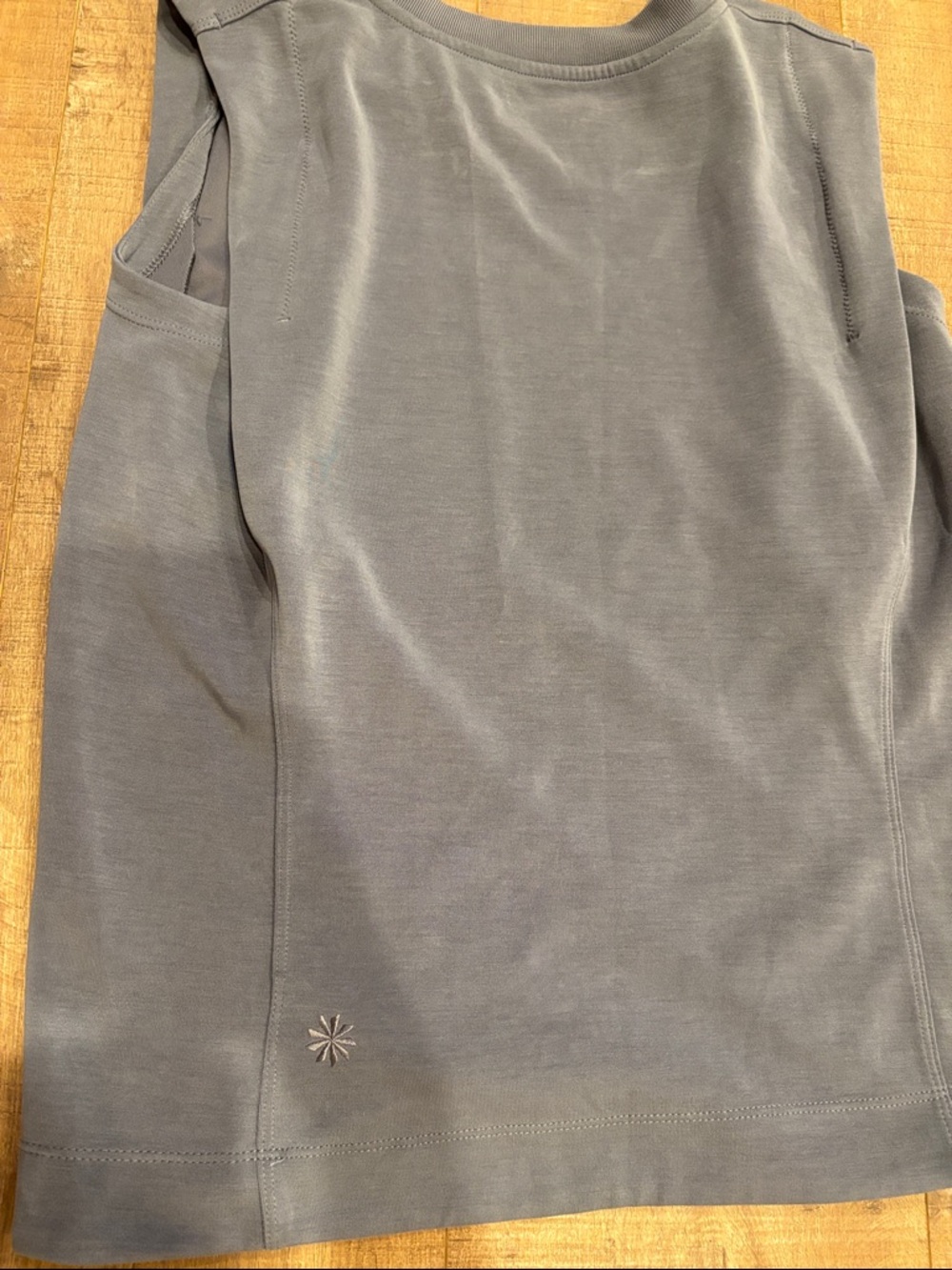 Athleta NWOT two piece matching casual lounge set top and cropped pants - Picture 12 of 12
